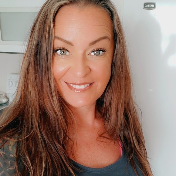 Meet your Posher, Jess - Picture 1 of 1